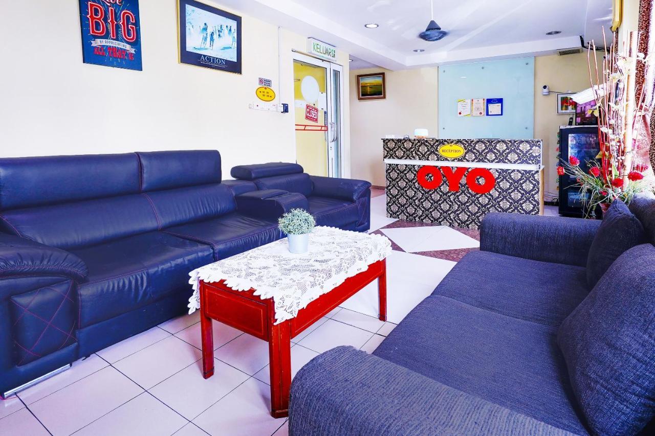 Oyo 90486 New Station Hotel กลัง ภายนอก รูปภาพ