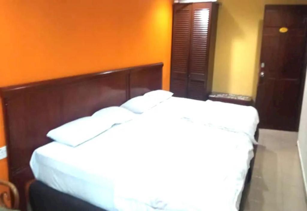 Oyo 90486 New Station Hotel กลัง ภายนอก รูปภาพ