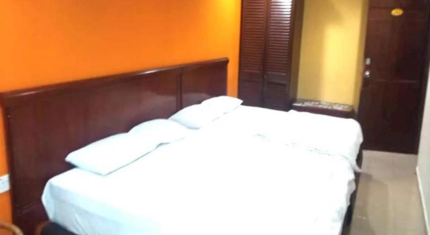 Oyo 90486 New Station Hotel กลัง ภายนอก รูปภาพ