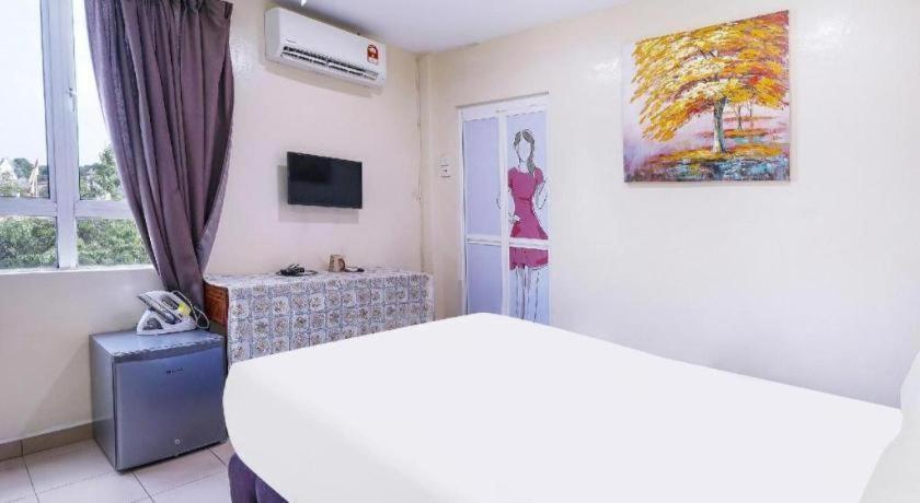 Oyo 90486 New Station Hotel กลัง ภายนอก รูปภาพ