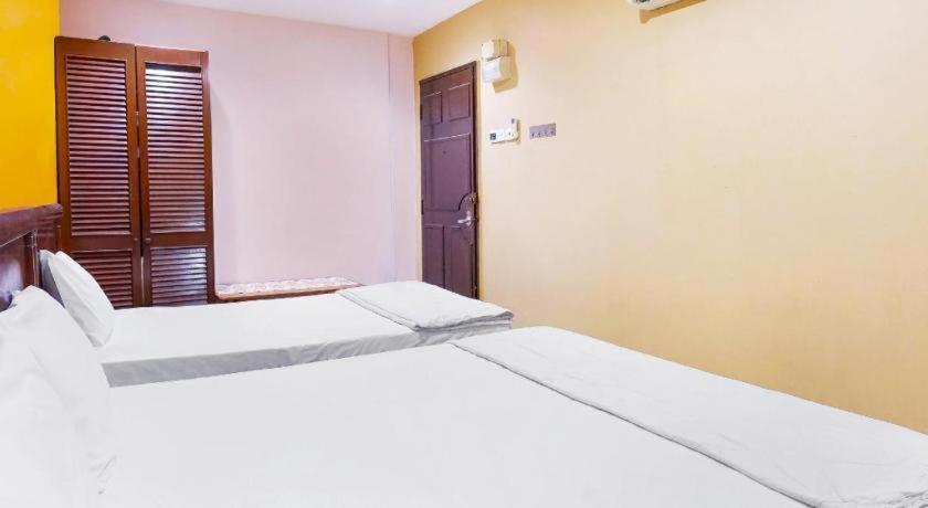 Oyo 90486 New Station Hotel กลัง ภายนอก รูปภาพ