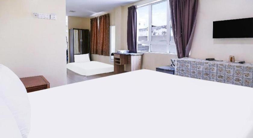 Oyo 90486 New Station Hotel กลัง ภายนอก รูปภาพ
